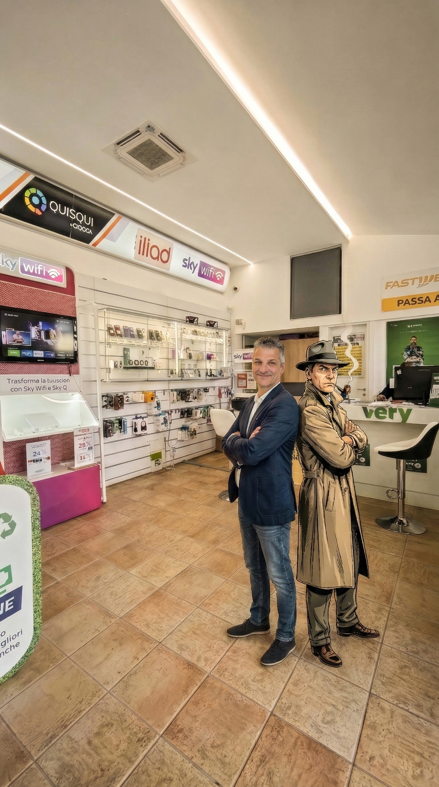 Orazio con l'Ispettore Bill nel negozio Telefonia Ciocca